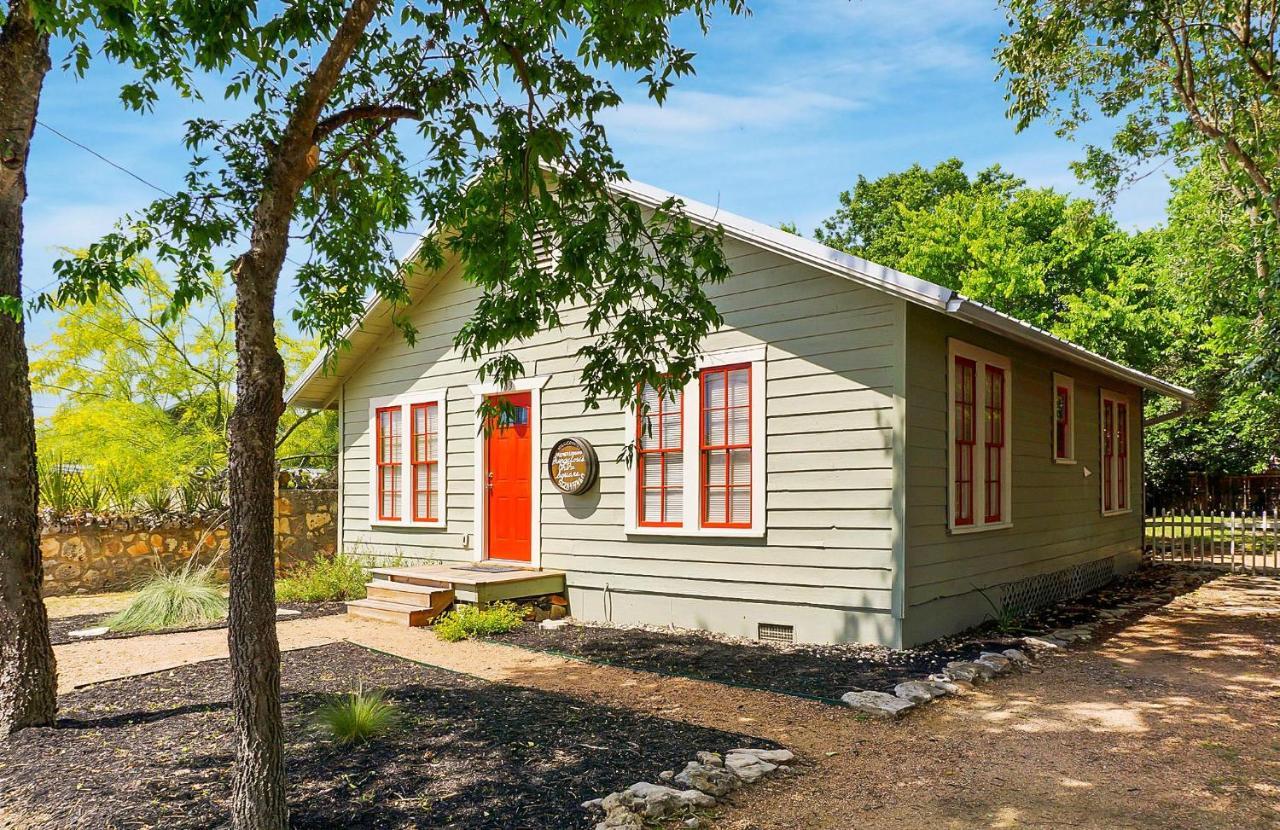 Bungalows On The Square- Unit 1 Wimberley Εξωτερικό φωτογραφία